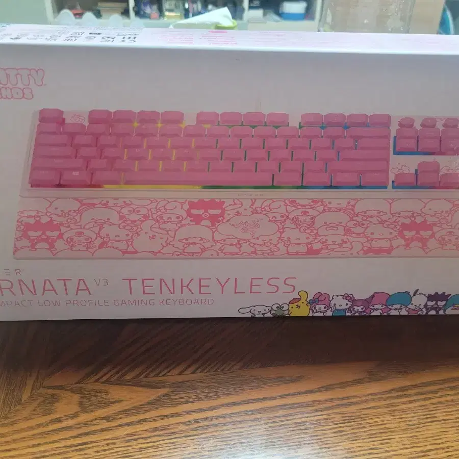 Razor Ornata V3 Tenkeyless 헬로키티 게이밍키보드