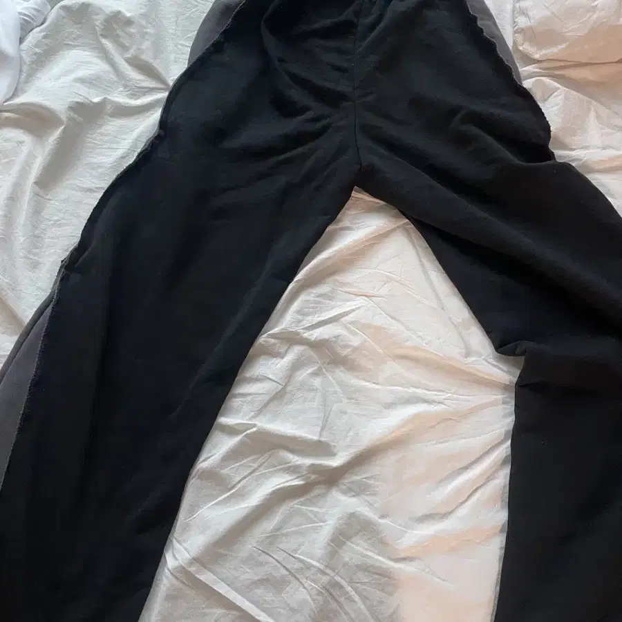 어반드레스 Optical Side Wide Pants BLACK