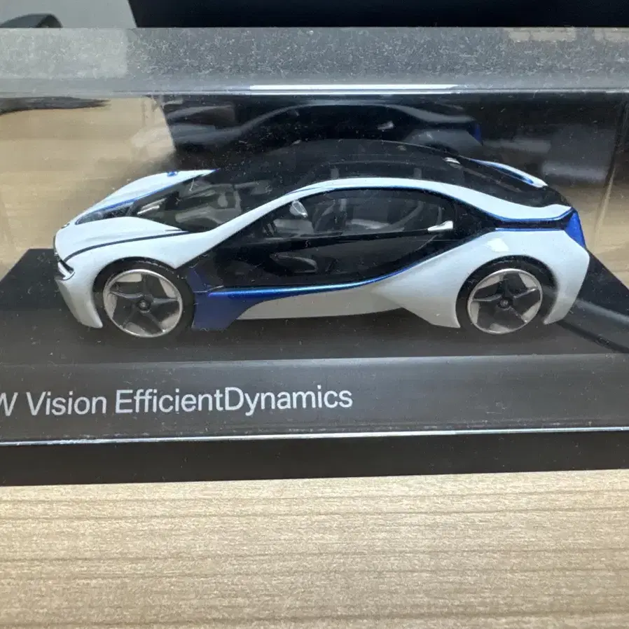 bmw vision efficientdynamics 피규어