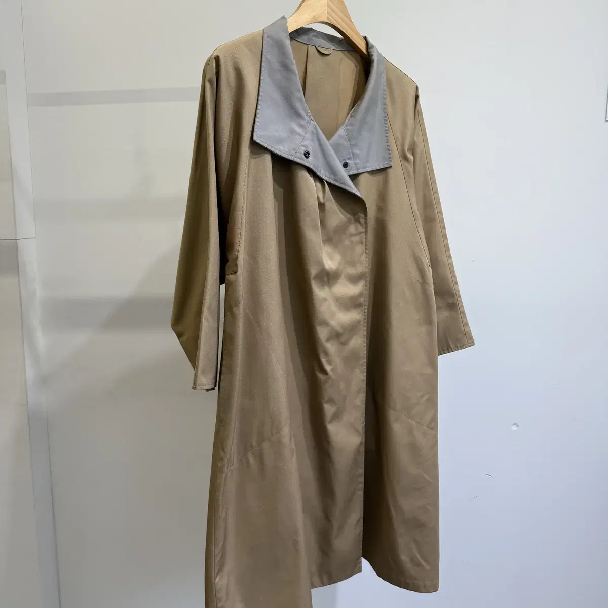 SANYO COAT 베이지 트렌치 코트