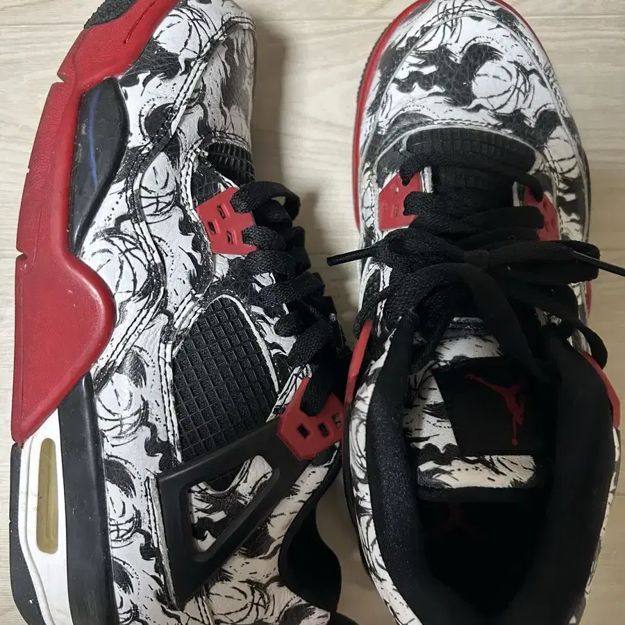 Jordan 4 Retro Tattoo 2018 희귀모델 / 상태 매우