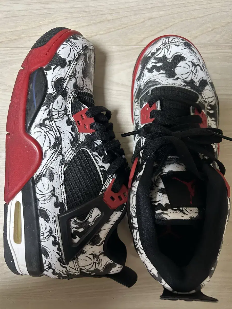 Jordan 4 Retro Tattoo 2018 희귀모델 / 상태 매우