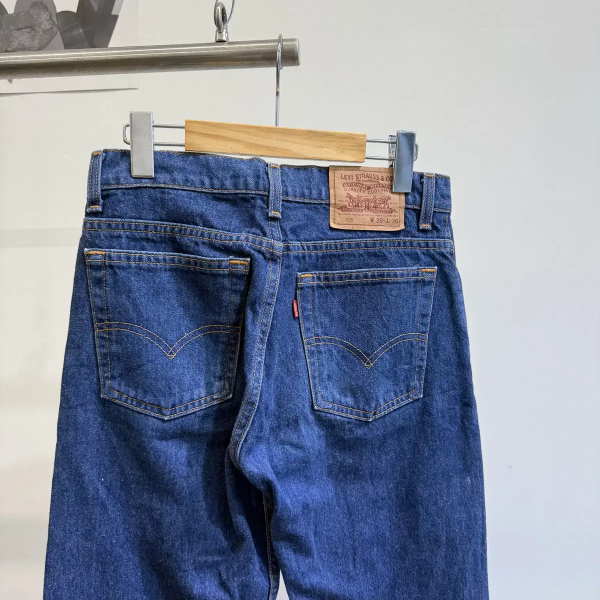 90s LEVIS 505 (Made in USA)