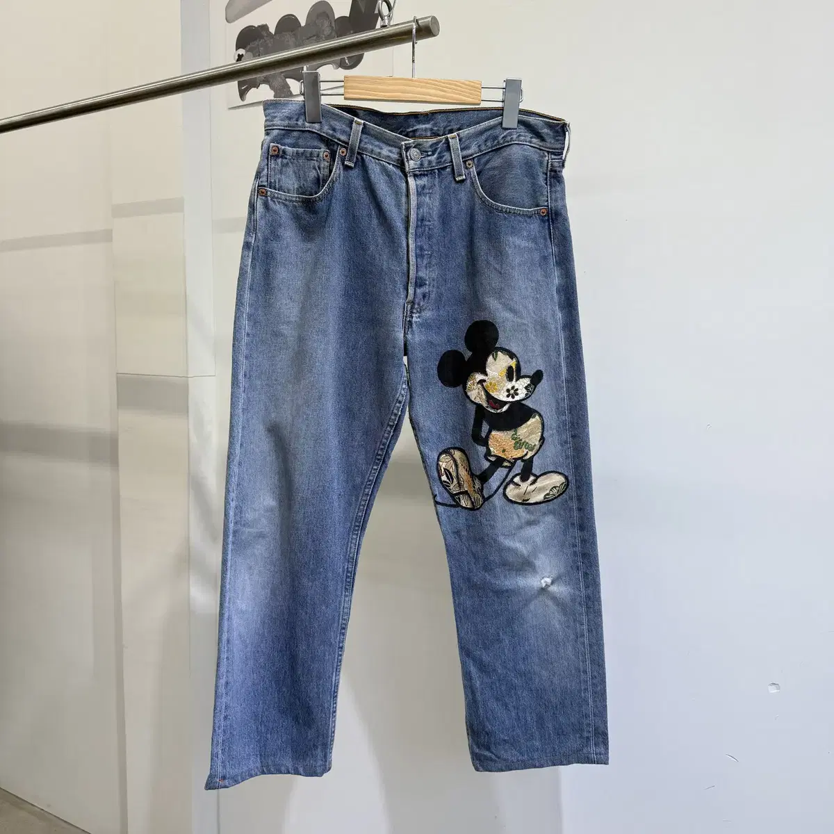 90s LEVI 501 (Made in USA)