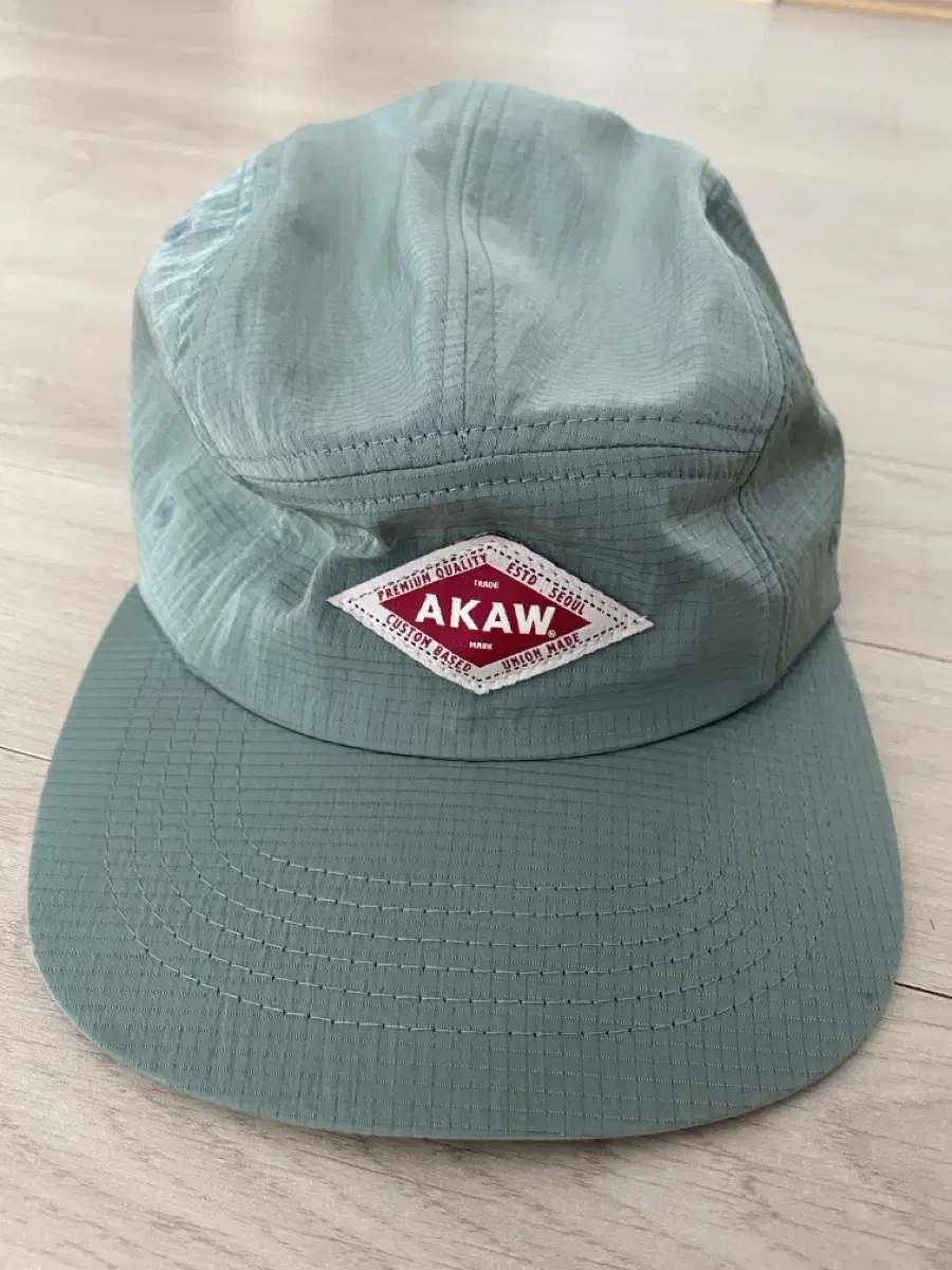 Akauwolfcap