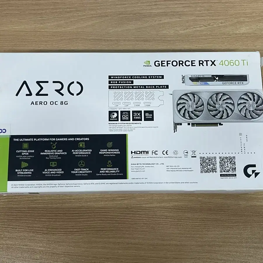 기가바이트 RTX4060ti 화이트