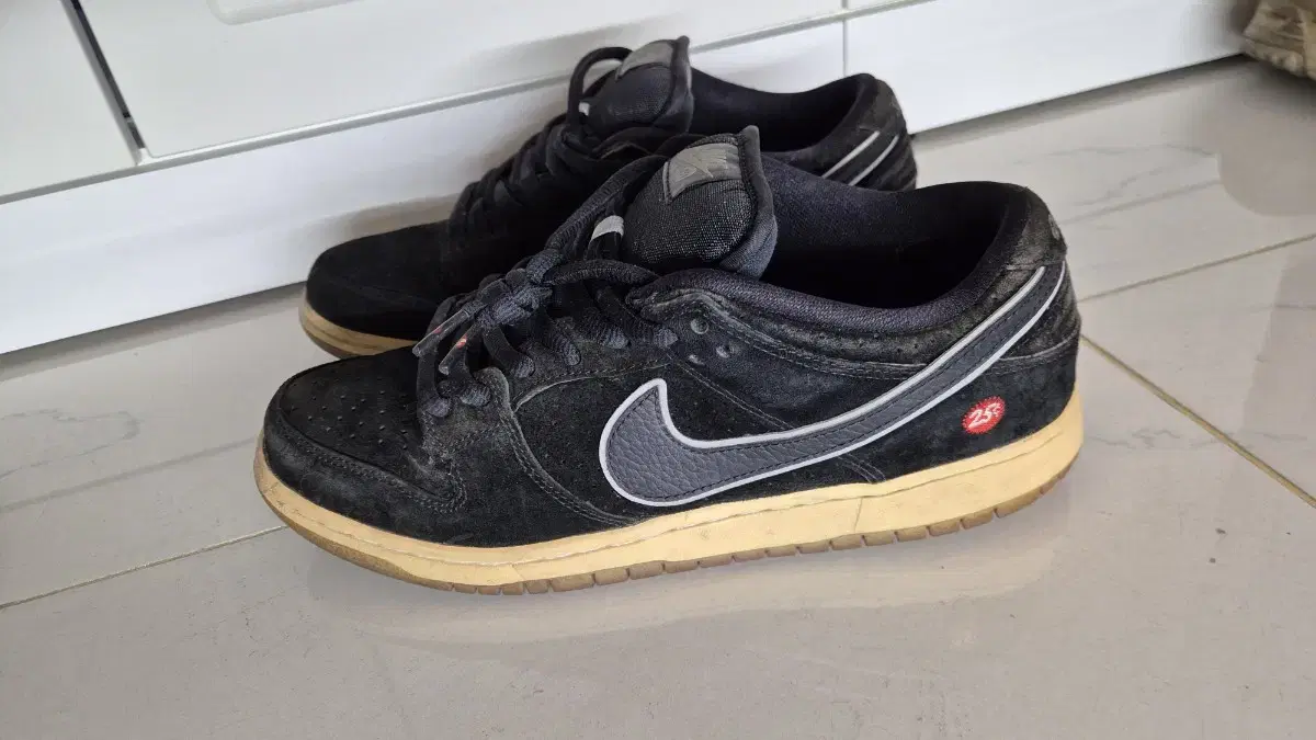 NIKE SB QUARTERSNACKS DUNK LOW