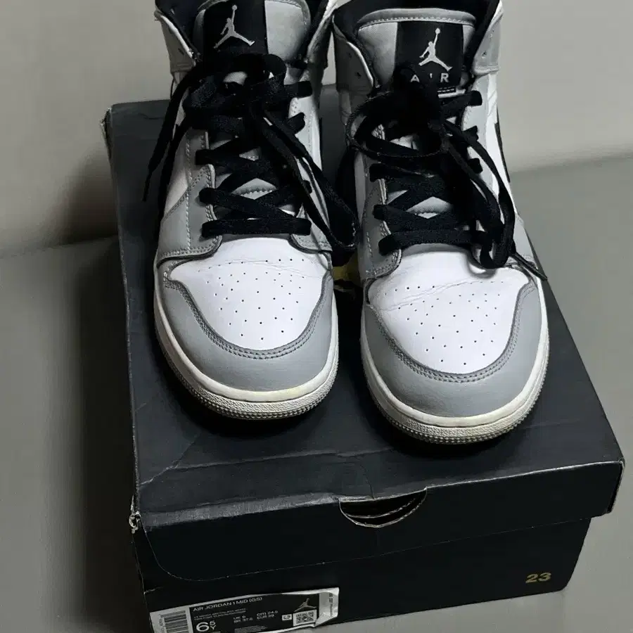 (GS) Jordan 1 Mid Light Smoke Grey