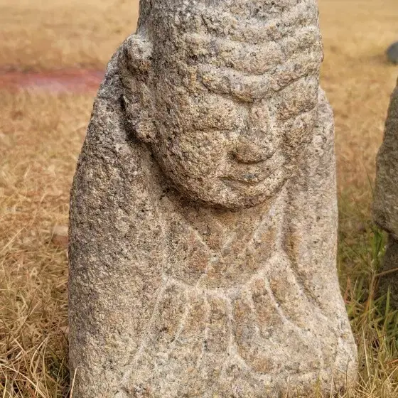 오래된민불(석제나한상) 조경석 불상