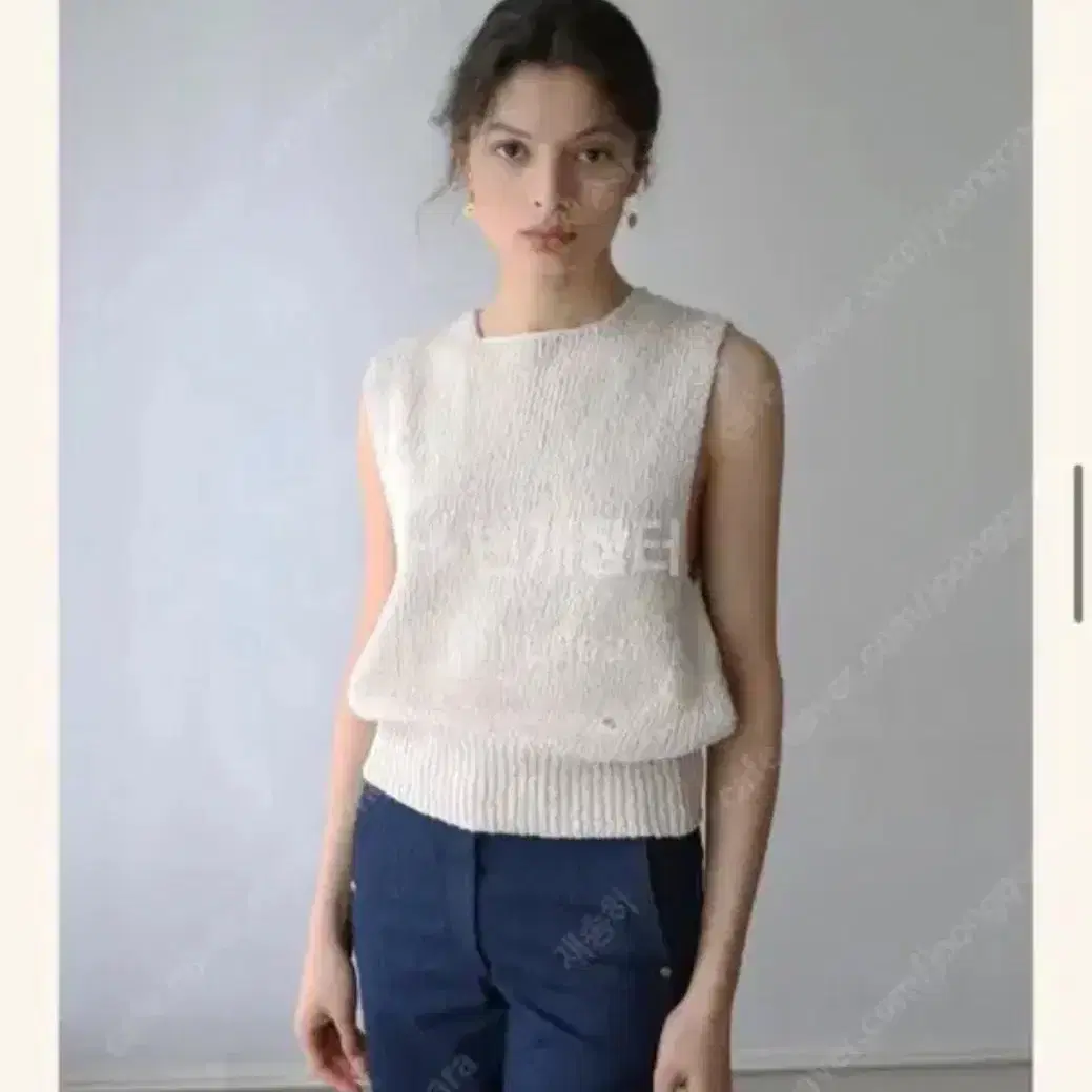 베뉴먼트 90s knit vest