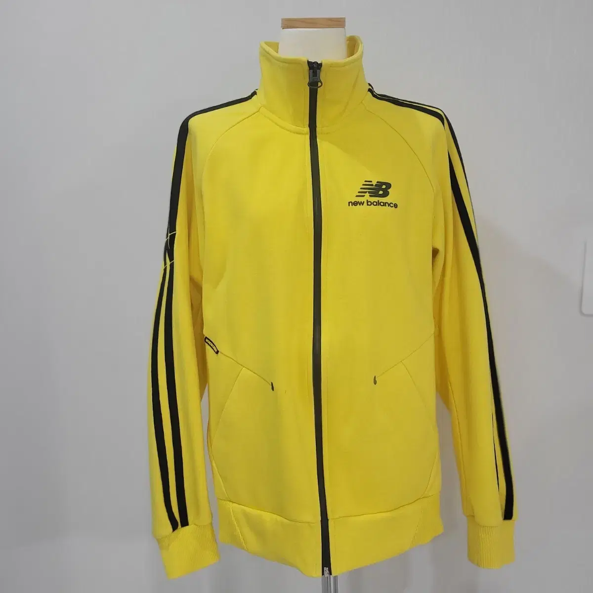 New Balance Yellow Track Jacket 95(M)