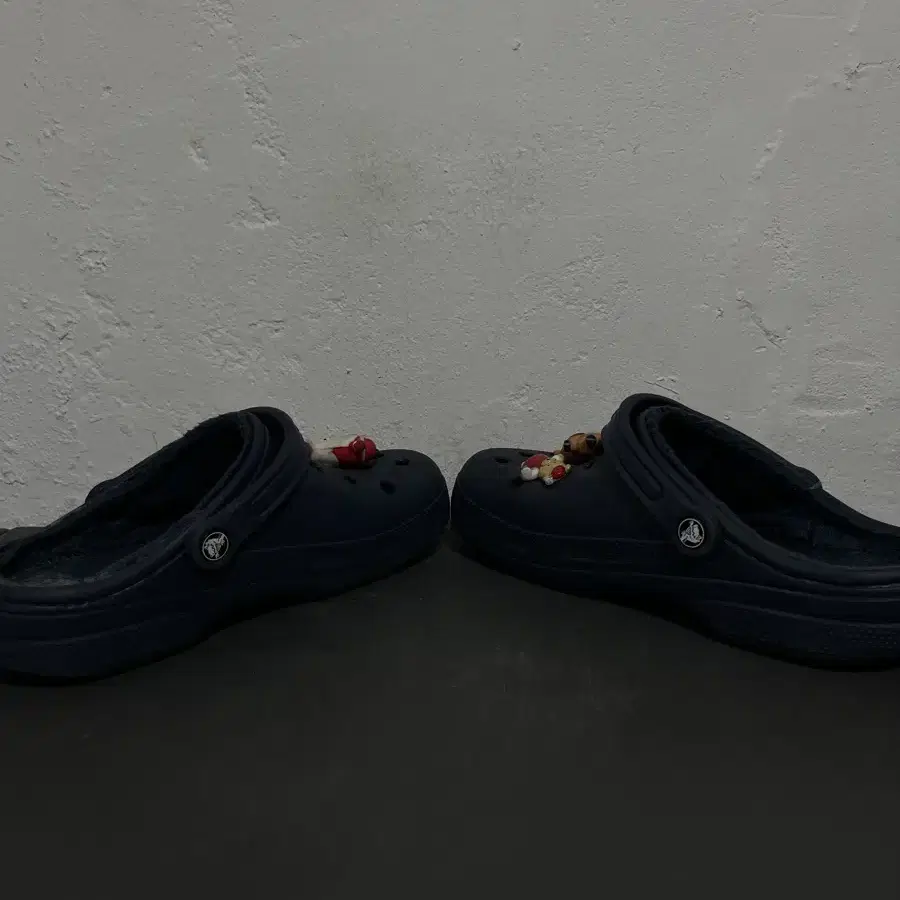 265 crocs 크록스 털 샌들 슬리퍼 정품