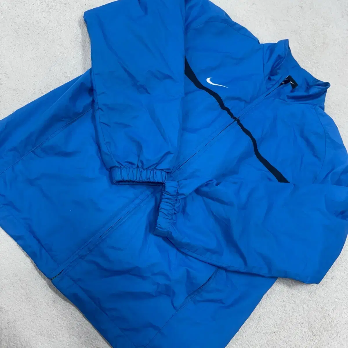 [Genuine,L] Nike Men's Zip Up. a4