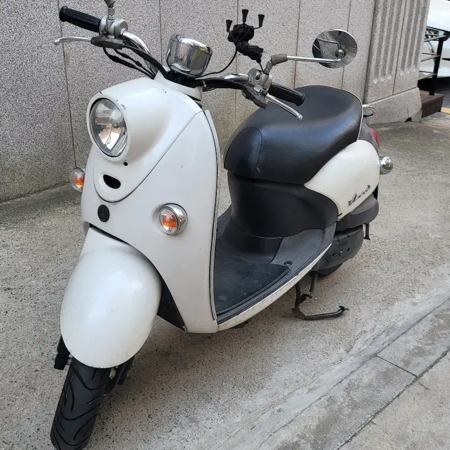 야마하 비노 50CC 스쿠터 팝니다 인젝션