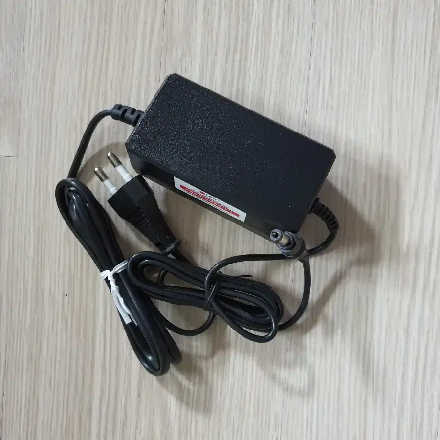 DC 12V 2A 어댑터 CCTV 엘이디 공유기 허브 12V2A 아답터