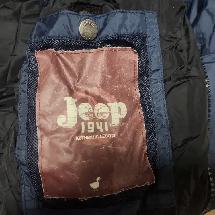 JEEP 지프 겨울용 패딩 점퍼 사이즈 95~100 판매합니다.