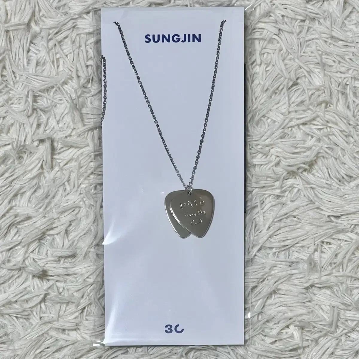 Unsealed) Sungjin Guitar Peak Necklace Solcon md Day 6