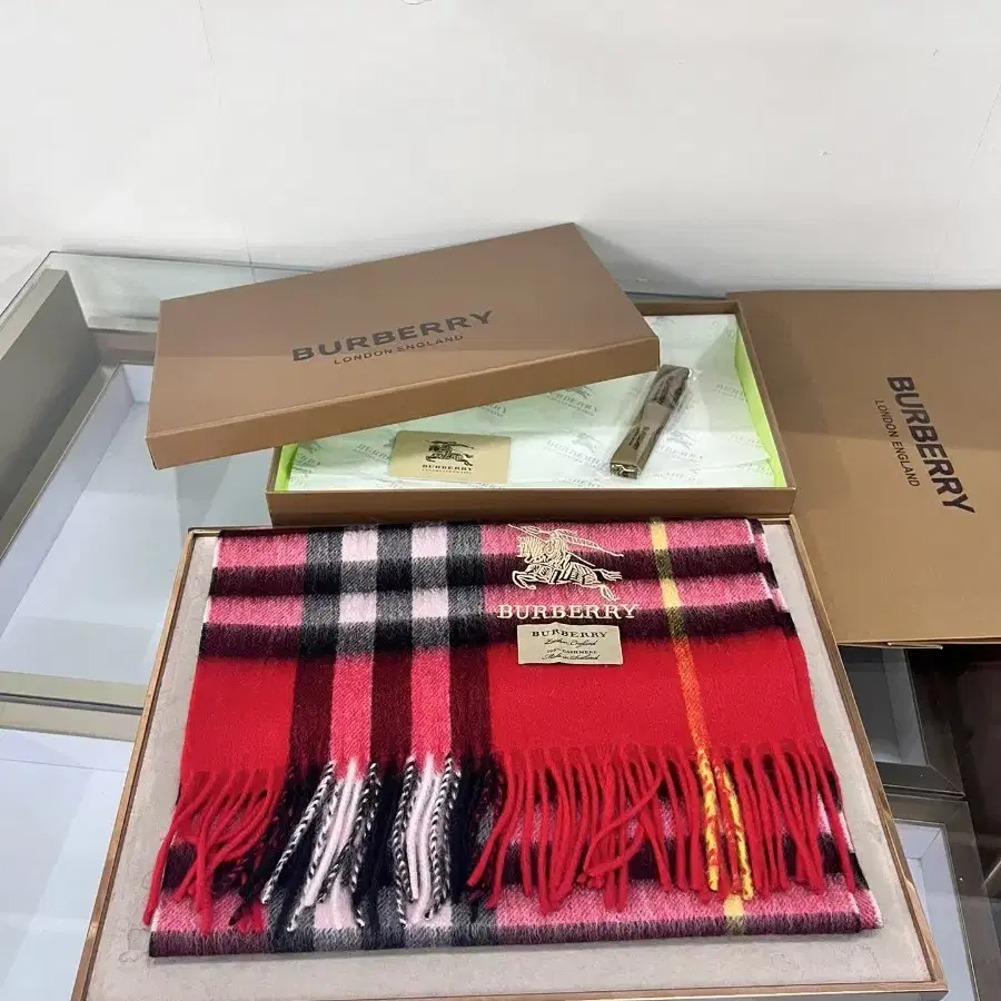 BURBERRY 버버리 양면 캐시미어 머플러