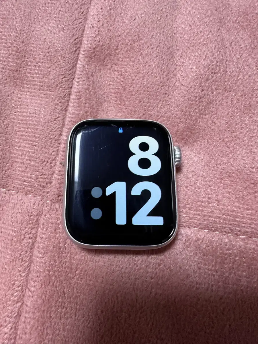 Apple Watch se2 sell works!