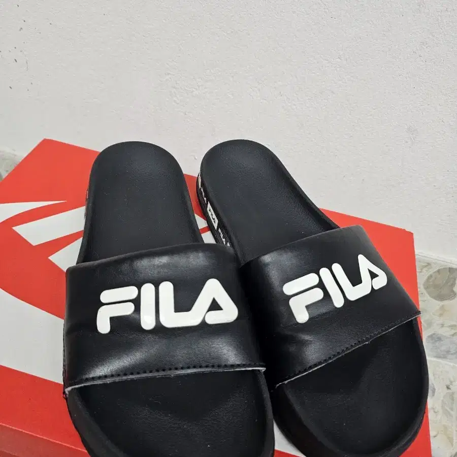 FILA 슬리퍼  공용 255