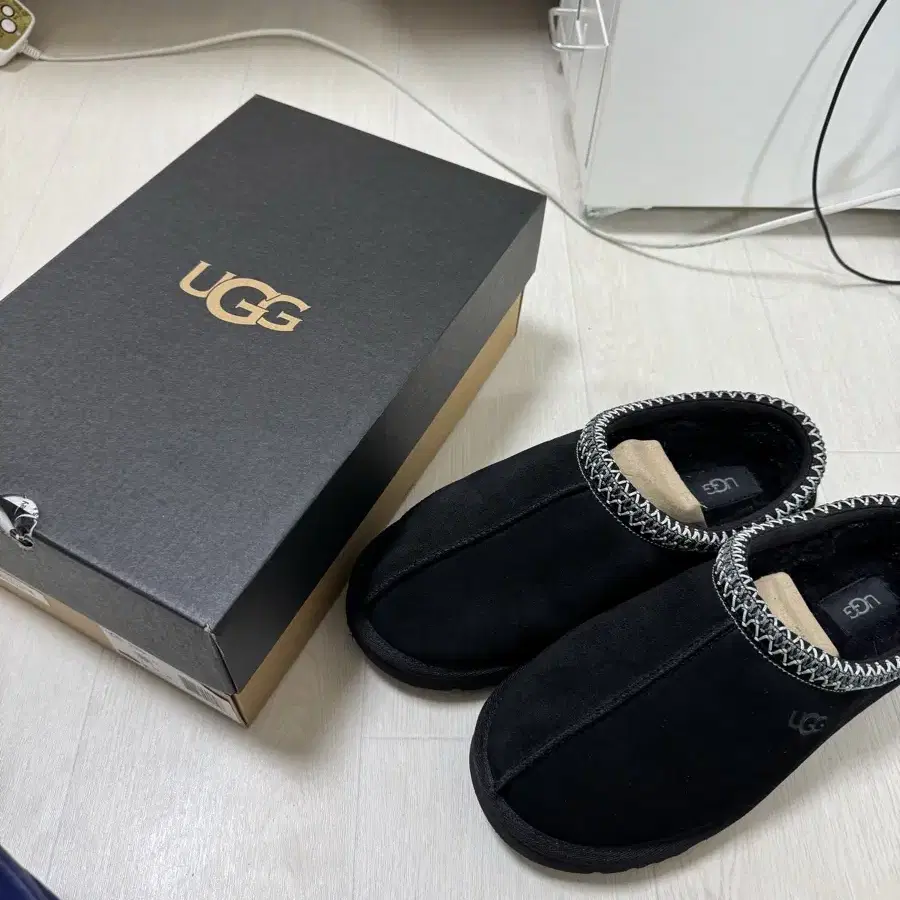 (280) ugg 어그 타스만 블랙