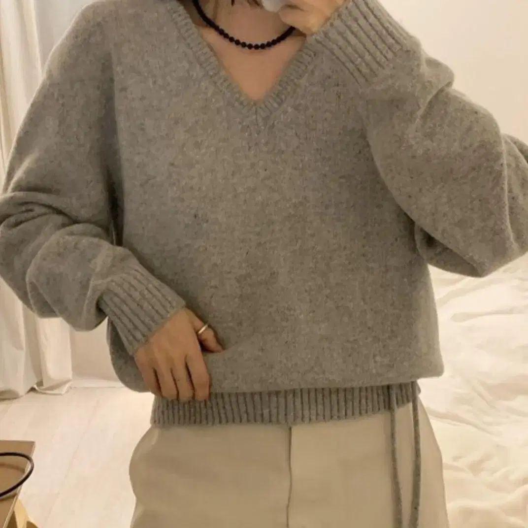 le917 ALPACA BLEND V NECK PULLOVER 그레이