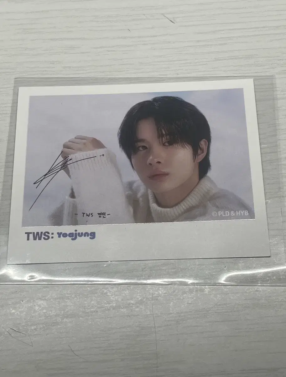 TWS kyungmin Yoajung sign pola wts