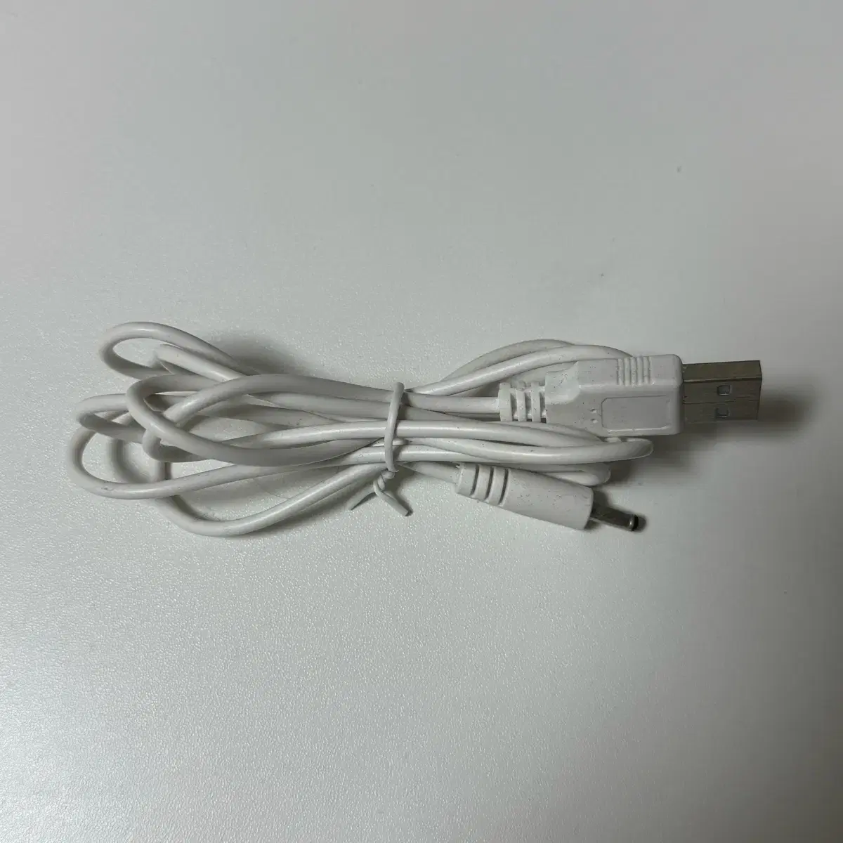 USB 충전식 LED 독서등