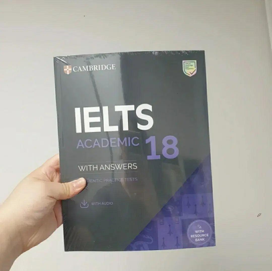 Cambridge IELTS Academic 18