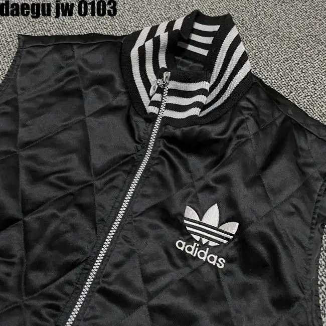 100 ADIDAS VEST 아디다스 조끼