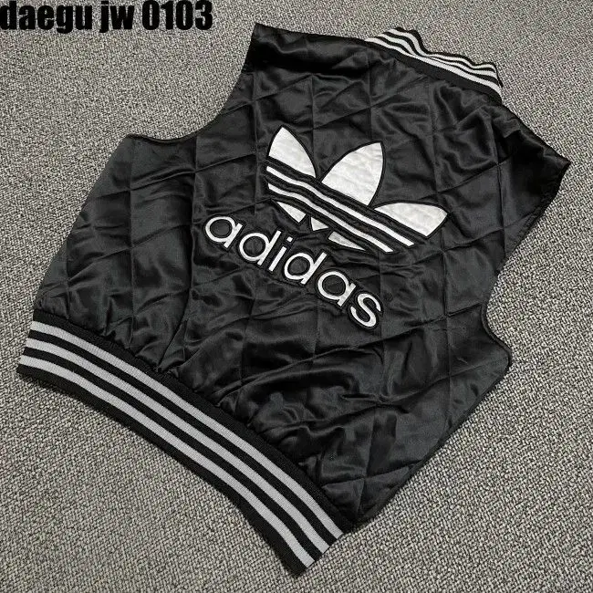 100 ADIDAS VEST 아디다스 조끼