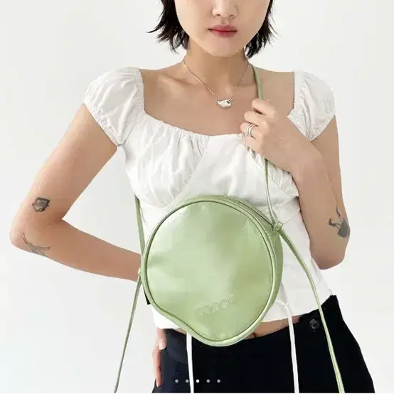 콜로신스 SHELL WE DANCE BAG (SEAWEED GREEN