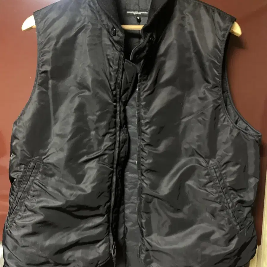 엔지니어드가먼츠 LL vest Primaloft