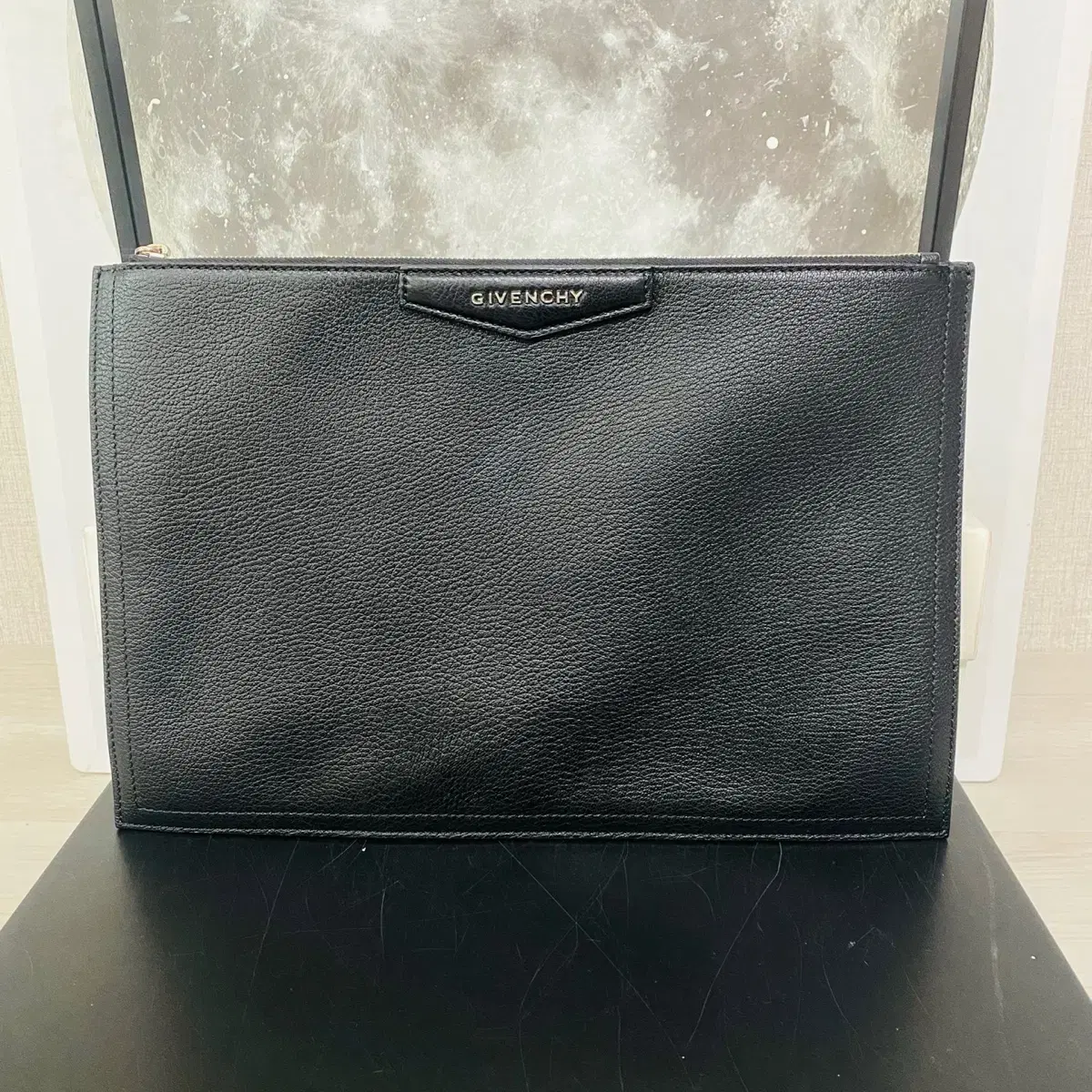 Genuine 34x23) Givenchy Antigona large goatskin clutch