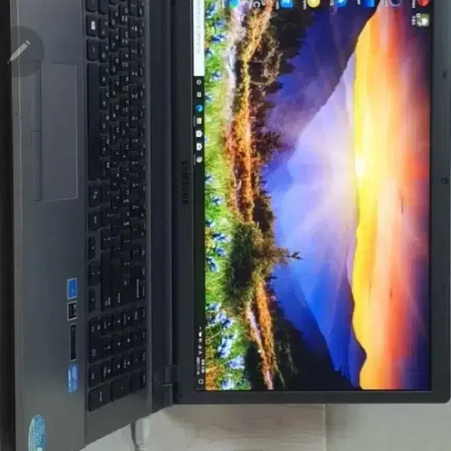 HP 17.3인치 초대형화면 비트오디오 장착 dv7