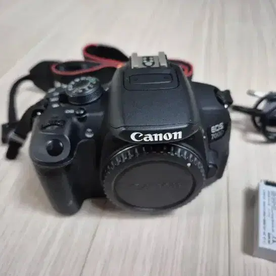 캐논 EOS 700D 카메라 바디 세트