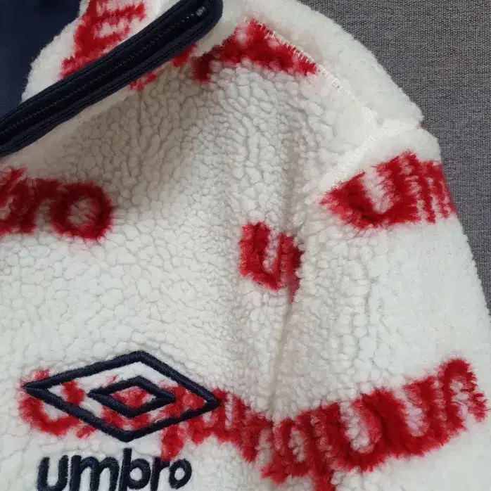 엄브로 남녀공용 umbro 후리스 덤블 리버시블 자켓 s 사이즈