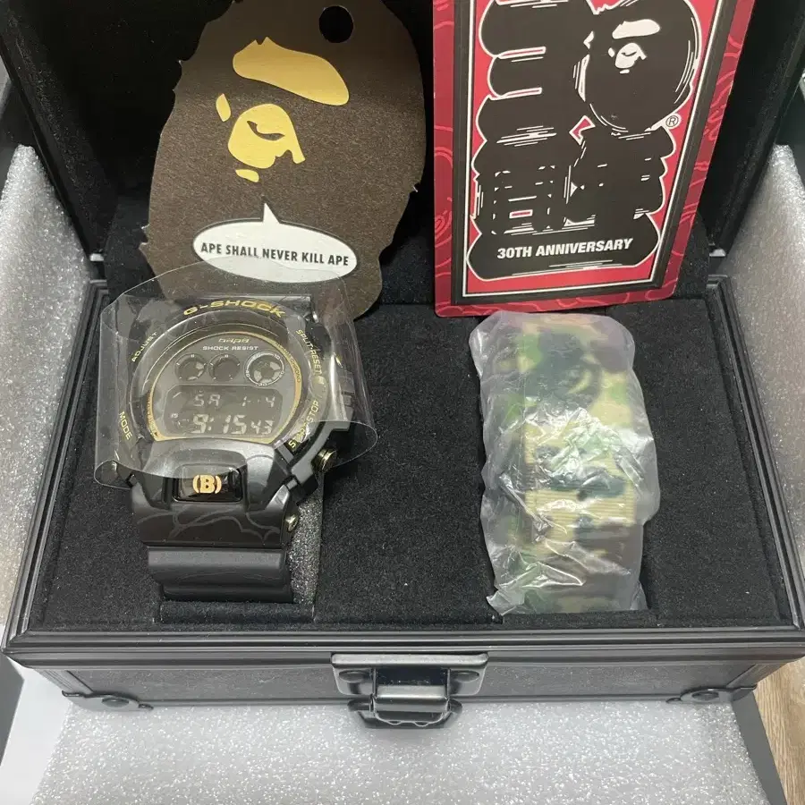 지샥 X 베이프 30주년 GM-6900BAPE-1