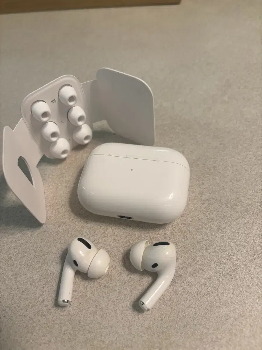 AirPods Pro 1