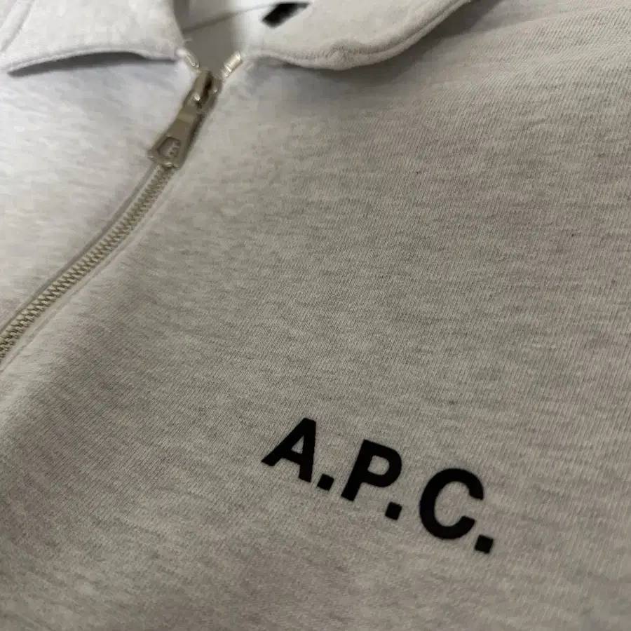 아페쎄(a.p.c.) 반집업 스웻셔츠 멜란지화이트 XL