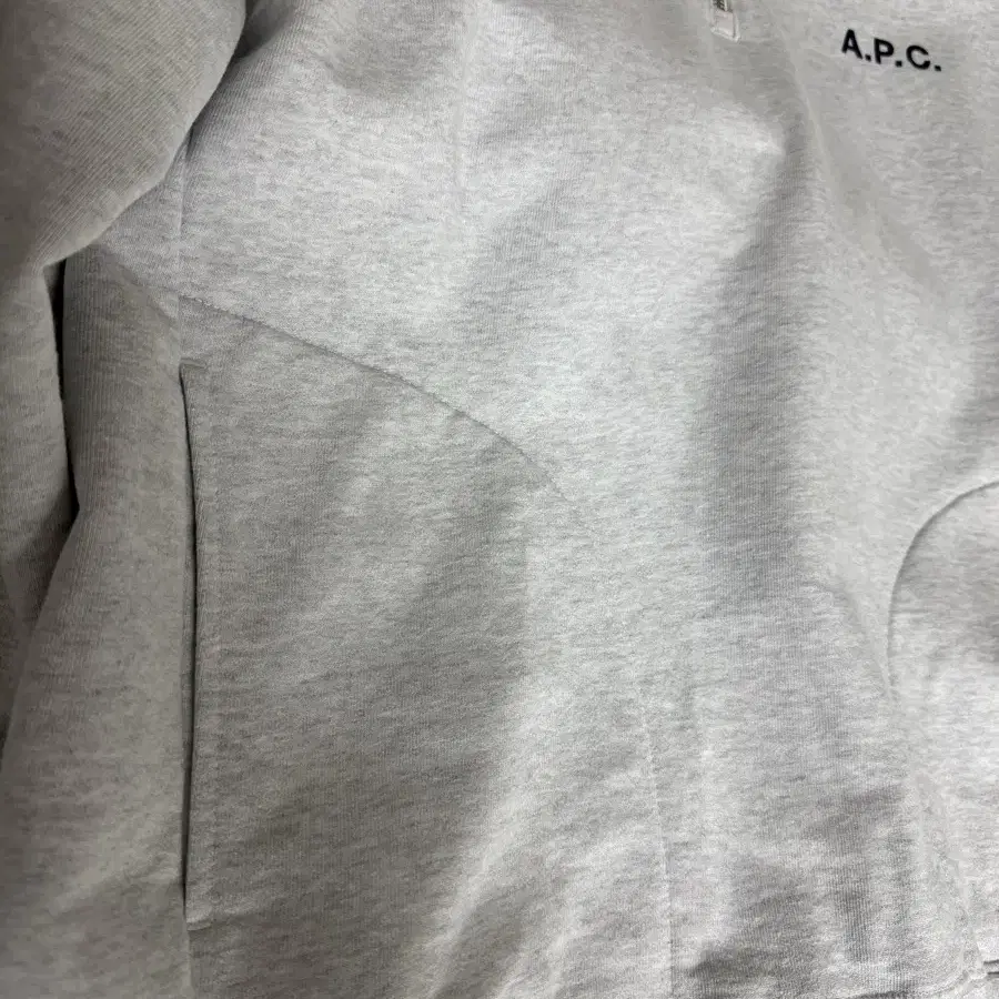 아페쎄(a.p.c.) 반집업 스웻셔츠 멜란지화이트 XL