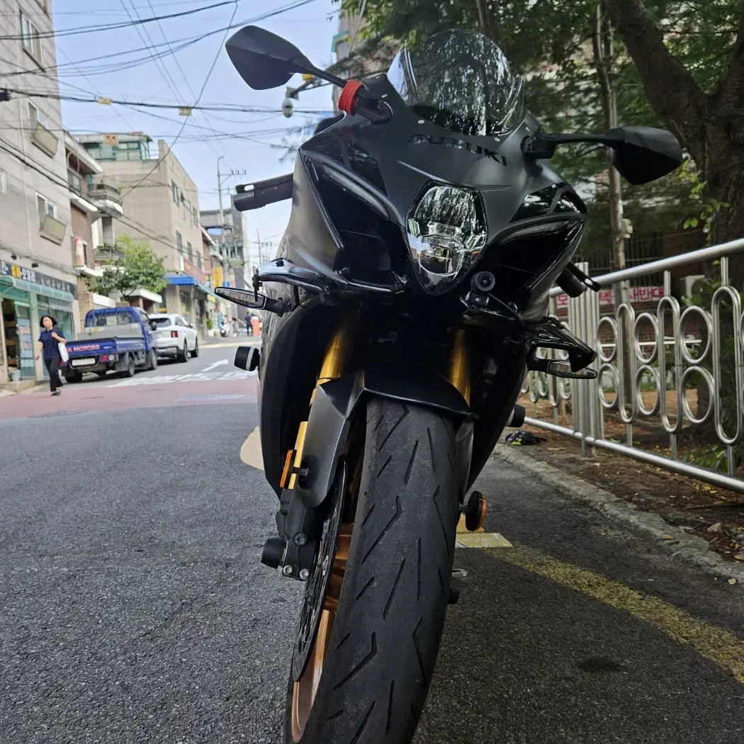 GSX-R1000R 블랙에디션 21년식 3무 20296km 판매합니다.