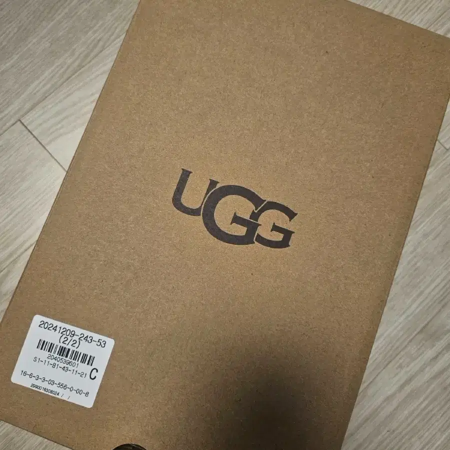 UGG 어그 슬립온 모래네