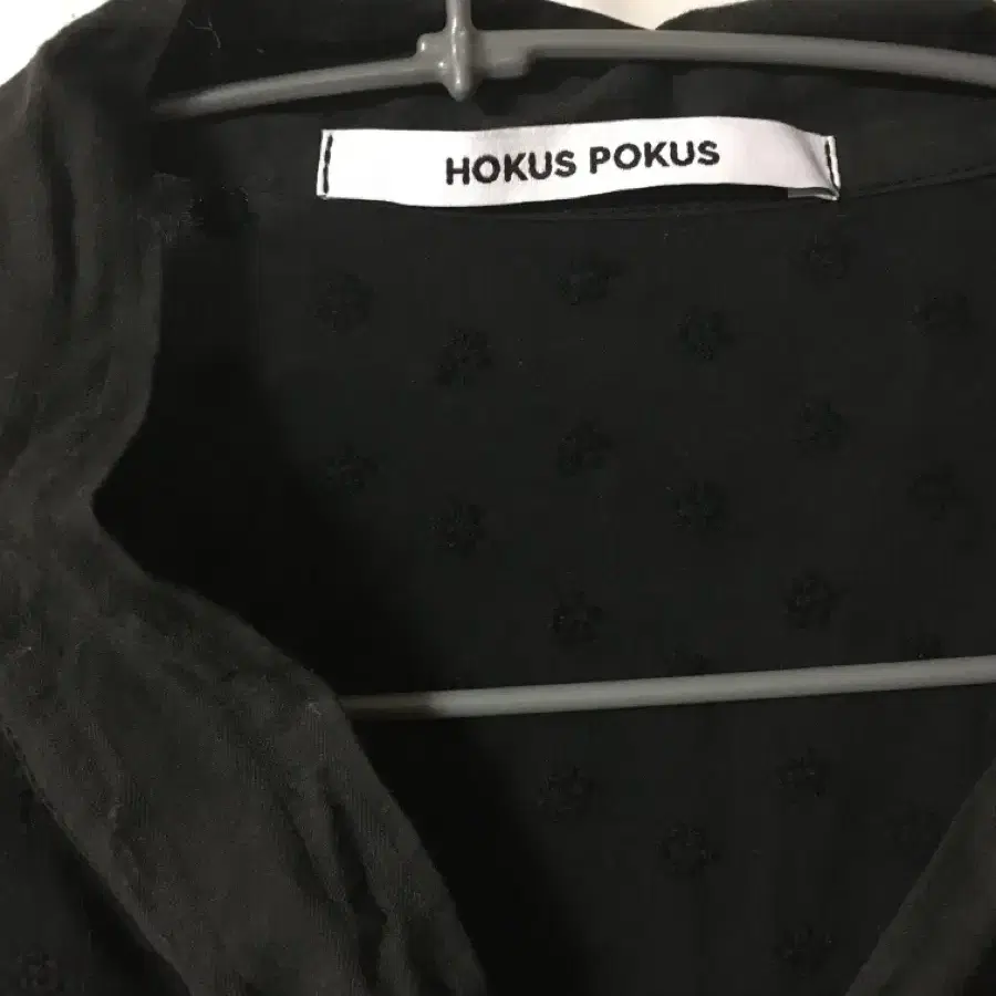 HOKUSPOKUS Innocent tie dress / Black