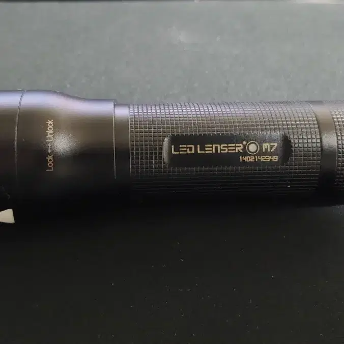 ledlenser  레드랜서 m7  8307  팝니다