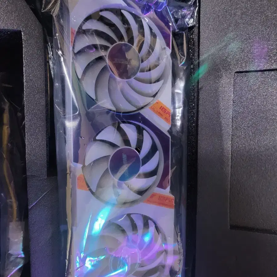 3070ti 울트라 화이트