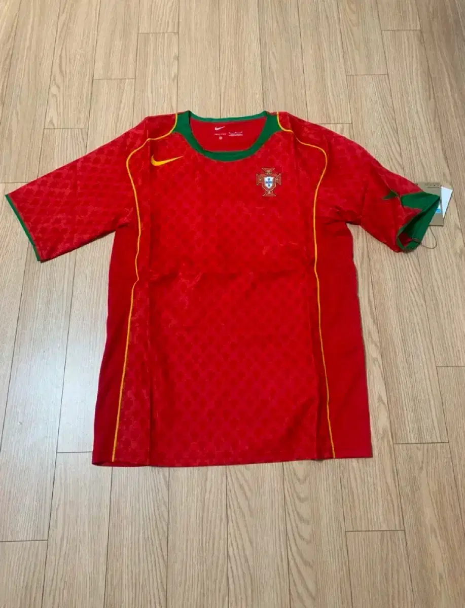 [M] Nike Portugal Reissue Jersey