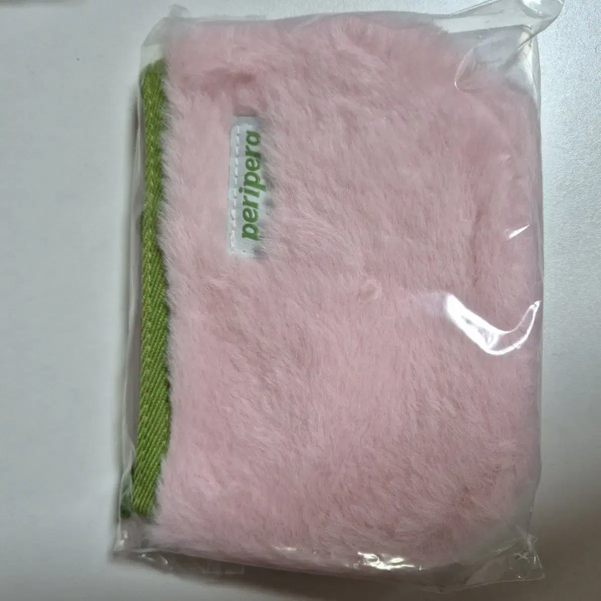 New) Perifera Soft vari Fur Pow Strawberry