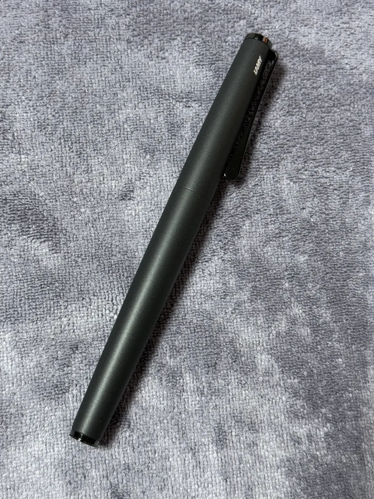 Lami Studio Lx All Black Fountain Pen M