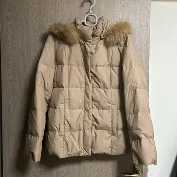 여성용 퍼 후드 부착 다운 자켓 베이지